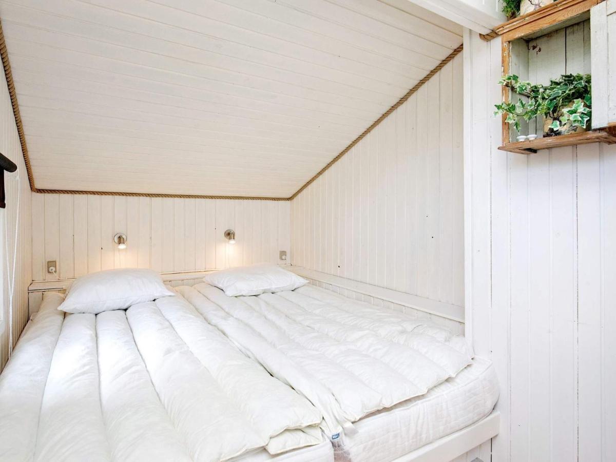 4 Person Holiday Home In L S Laeso Экстерьер фото